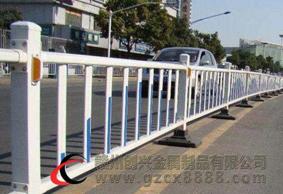 赣州人行道护栏生产安装